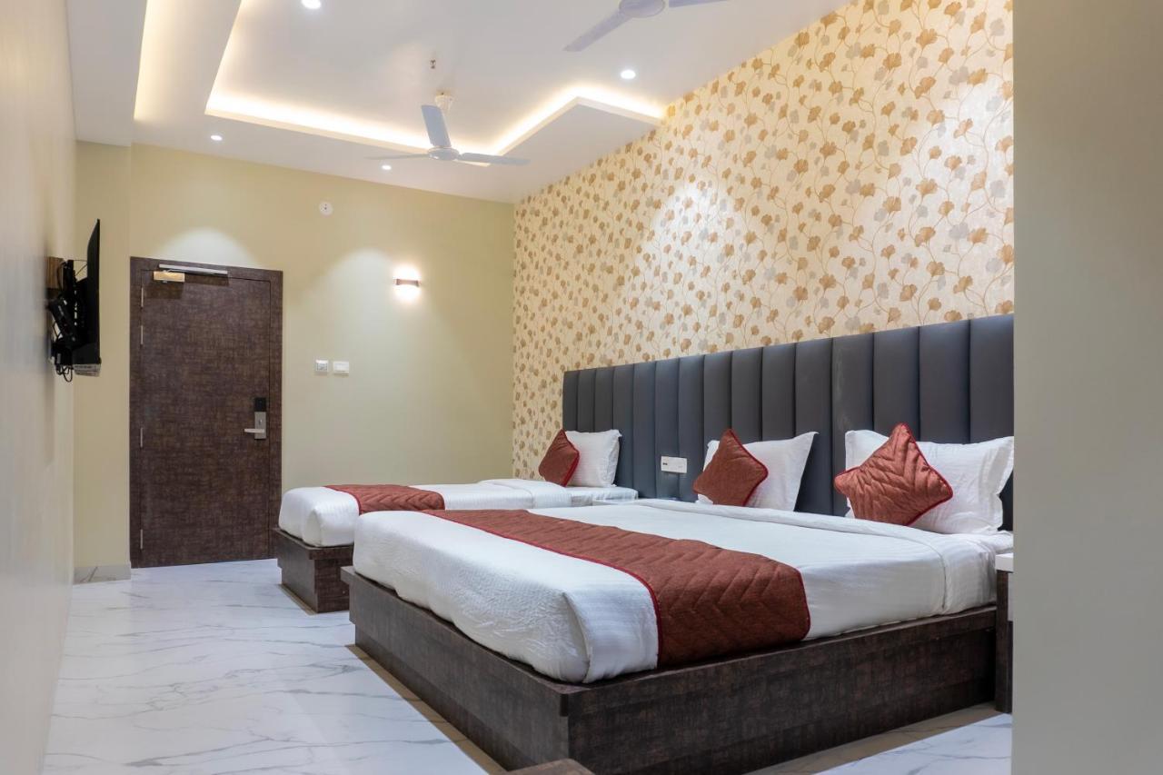 The Kamoda Resort Ambikapur Esterno foto
