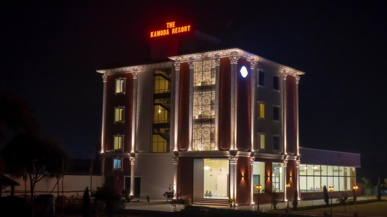The Kamoda Resort Ambikapur Esterno foto
